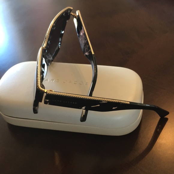 Marc Jacobs sunglasses - Picture 2 of 5